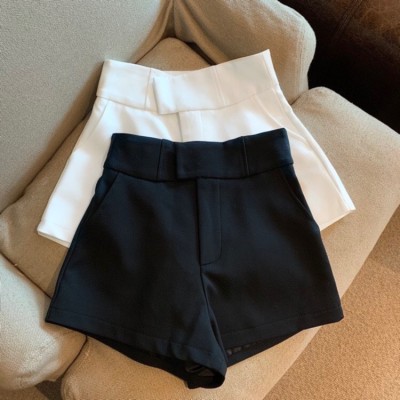 Black high-waisted A-line short pant