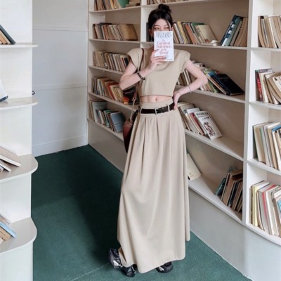 Light brown high-quality shoulder-padded short top + high-waisted long skirt suit