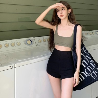 High waist slim fit hip-covering shorts