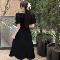 Black square neck loose puff sleeve dress