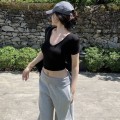 Simple slim-fit crop top