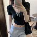 Simple slim-fit crop top