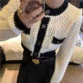 Knitted long-sleeved top