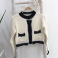 Knitted long-sleeved top