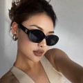 Trendy cat-eye shape sunglasses
