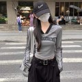 V-neck contrasting letter long-sleeved top