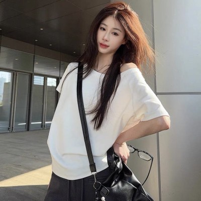 Solid color off-shoulder loose T-shirt
