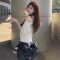 纯色露肩宽松T恤