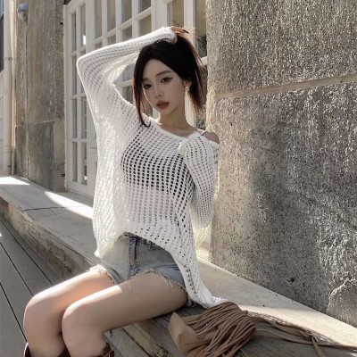 慵懒风镂空宽松上衣