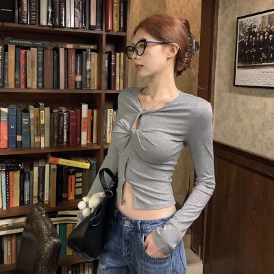 Twisted hollow waist top