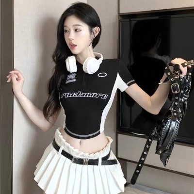 Letter contrast color zipper short top