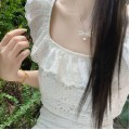 小飞袖镂空上衣+高腰半身裙套装