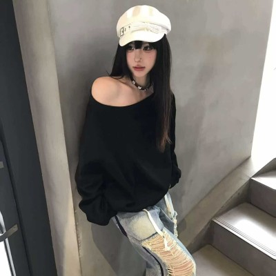 慵懒风斜肩宽松上衣