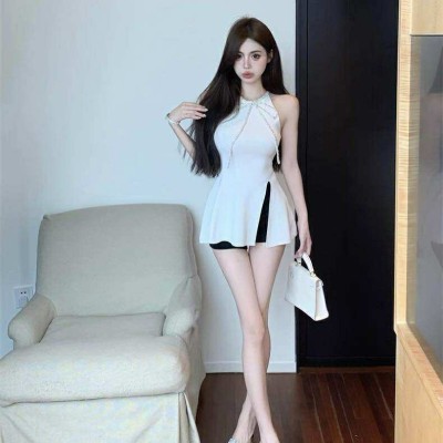 Hanging neck bowknot diamond slit top