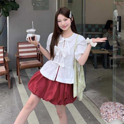 中腰蓬蓬花苞短裙