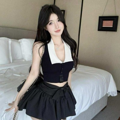 翻领无袖针织短版上衣