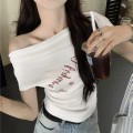 美式垂荡领字母上衣