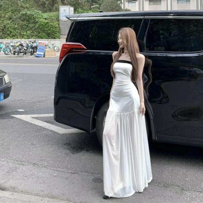 法式抹胸拼接网纱连身裙