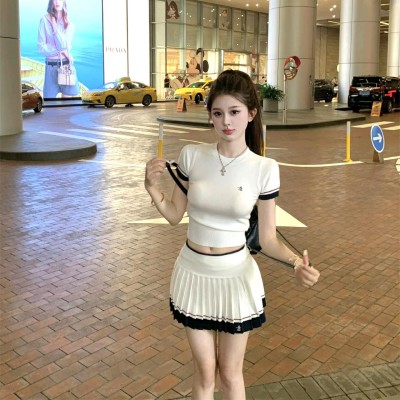 学院风撞色针织上衣+高腰百褶半身裙套装