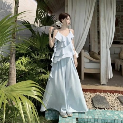 荷叶边吊带上衣+高腰阔腿长裤两件套