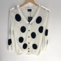 波点针织薄款上衣