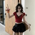 V-neck lace slim fit top
