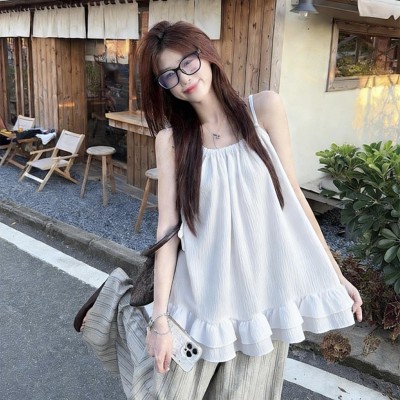 肌理感荷叶边吊带上衣