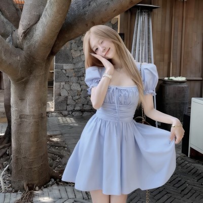 蓝色法式褶皱收腰泡泡袖公主裙