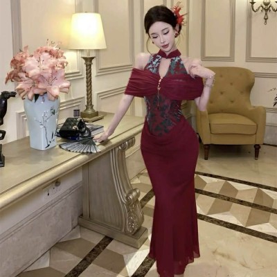 新中式挂脖拼接网纱鱼尾连身裙