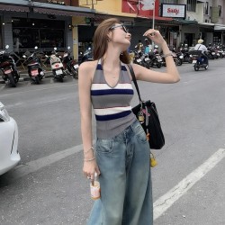 挂脖露背条纹针织上衣