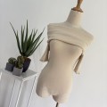 一字肩五分袖针织上衣