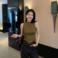 半高领针织无袖上衣