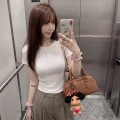 Slim Fit Short-Sleeve Top with Straight Shoulders