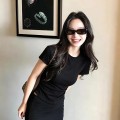 纯色圆领短款上衣