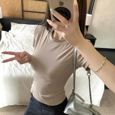 鱼骨收腰短款上衣