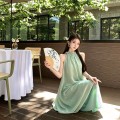 薄荷绿挂脖两件套长裙