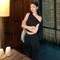 气质斜肩蝴蝶结上衣+高腰微喇长裤套装