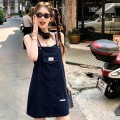 甜酷学院风背带裙
