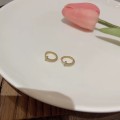 满钻T字耳环