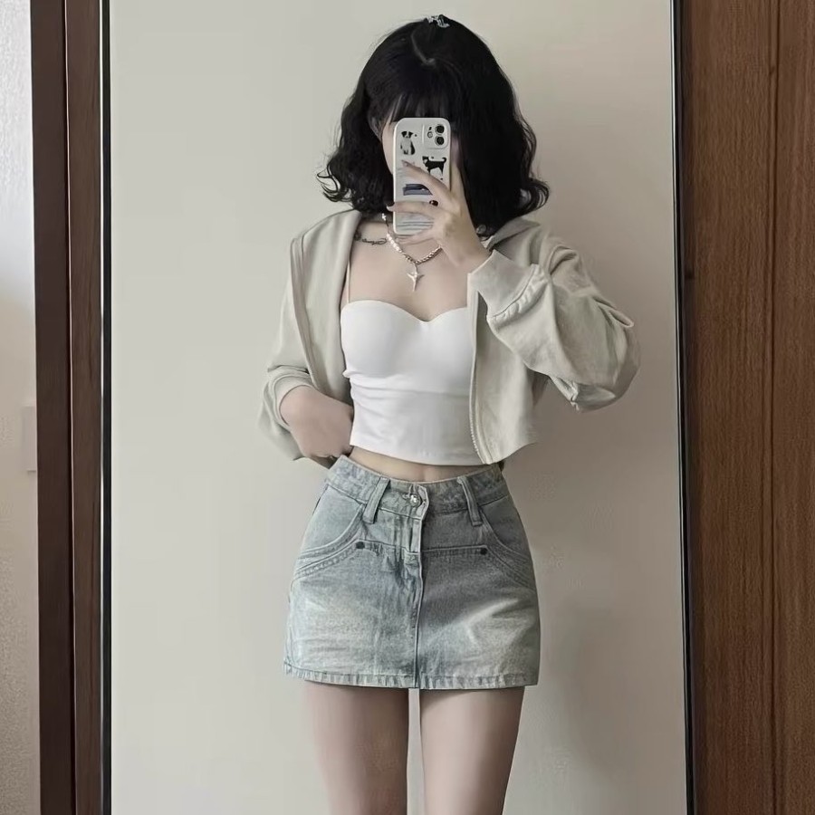 High-waisted vintage-wash denim culottes High-waisted vintage-wash denim culottes