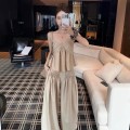温柔卡其色吊带上衣+高腰阔腿裤套装